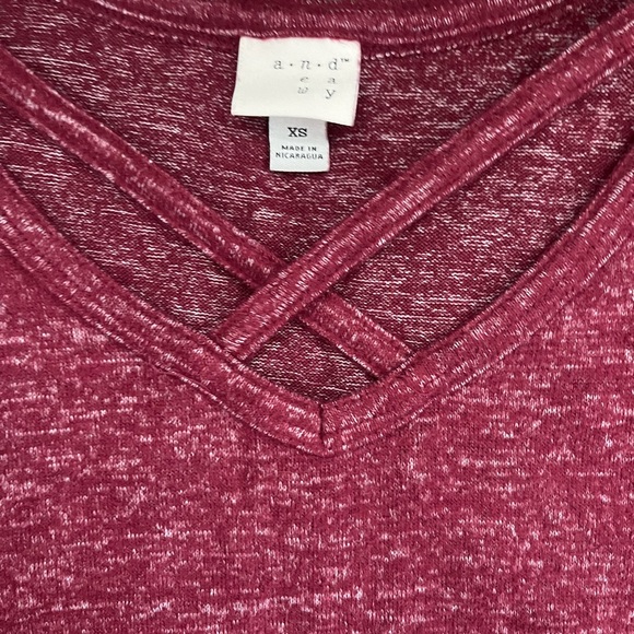A NEW DAY Criss-Cross V Neckline Top | XS - Picture 1 of 5